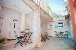 Apartments Emotha